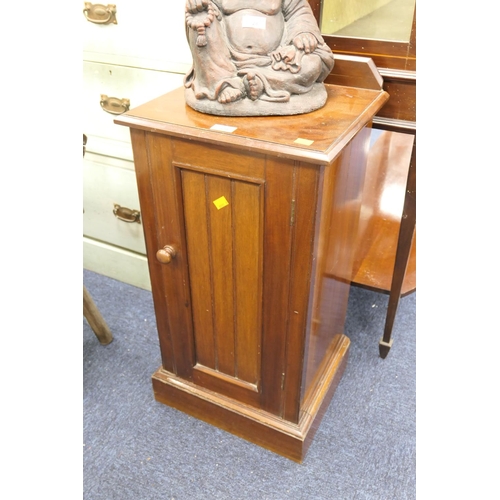 529 - Victorian mahogany pot cupboard