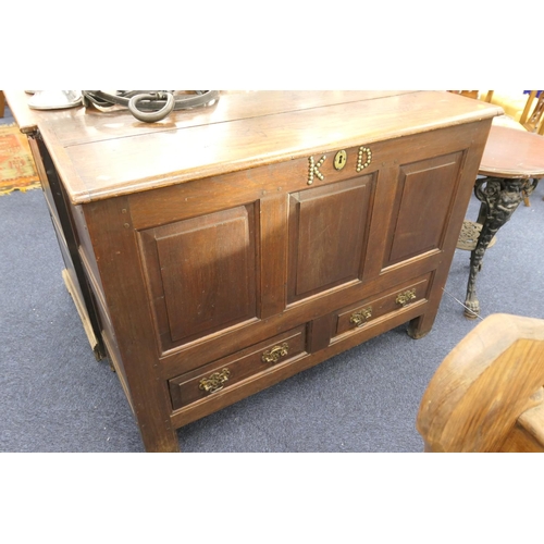 555 - George III oak mule chest with brass studded initialled decoration, width 125cm, depth 54cm, height ... 