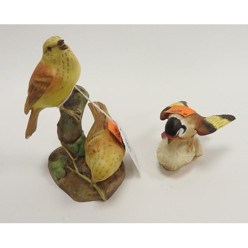 101 - Royal Worcester goldfinch; also a Royal Worcester yellowhammer figure (2)