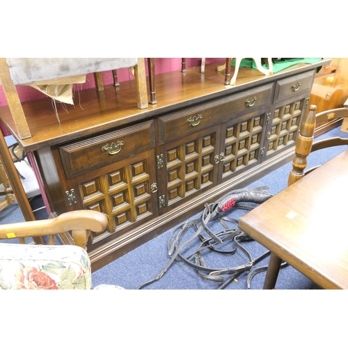 445 - Younger's Toledo oak dresser, width 207cm, height 77cm, depth 48cm