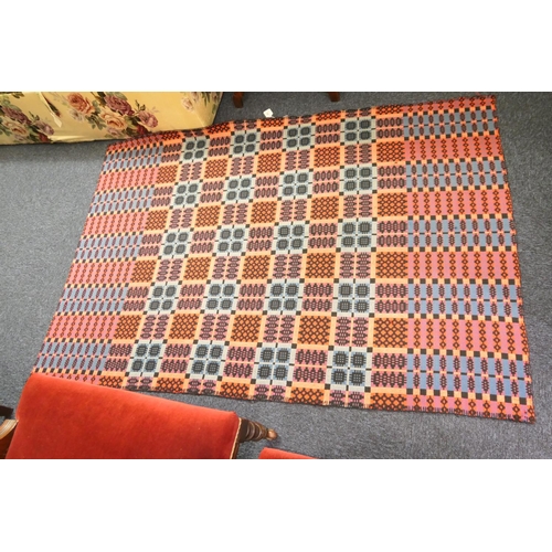 500 - Traditional Welsh woven woollen blanket, size 157cm x 118cm