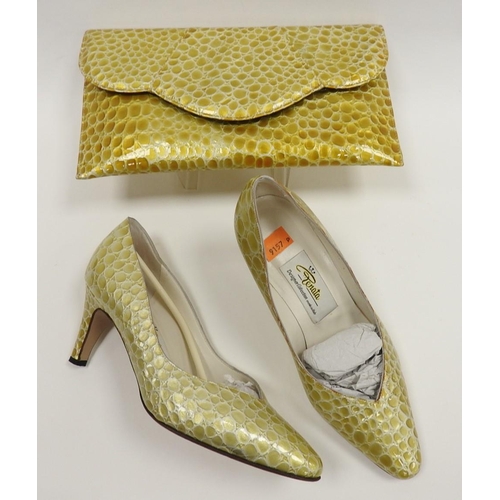 181 - Pair of yellow crocodile pattern Italian Penata ladies' evening shoes, continental size 37.5, boxed;... 