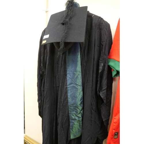 479 - Graduation gown and mortar board