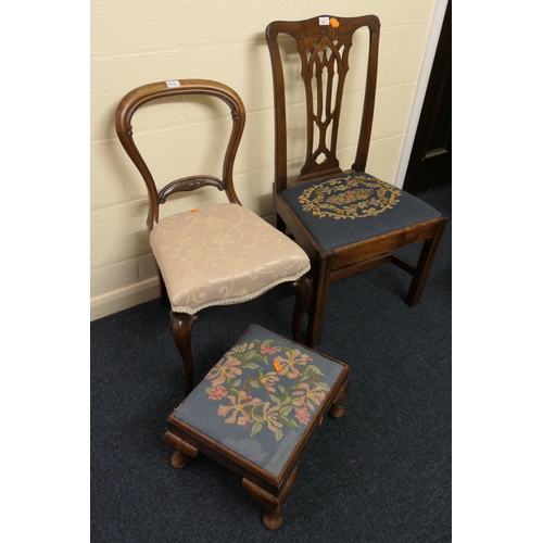 547 - George III mahogany side chair in Chippendale style, also a Victorian walnut balloon back side chair... 