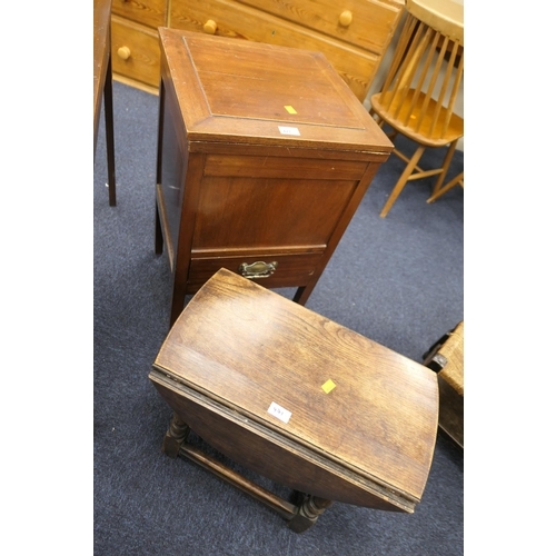 471 - Mahogany sewing box and a small oak drop leaf occasional table (2)