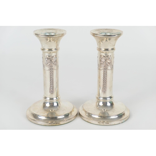 164 - Pair of modern silver dwarf candlesticks, Birmingham 1992 (filled), height 14.5cm