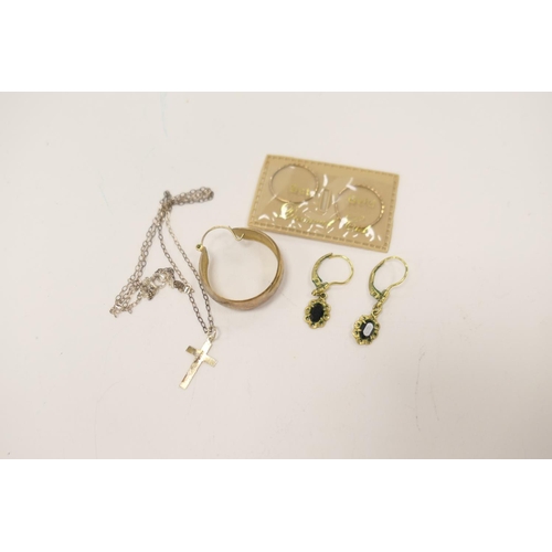 389 - 9ct gold hoop earring, pair of 9ct gold loop earrings, silver chain necklace and a pair of decorativ... 