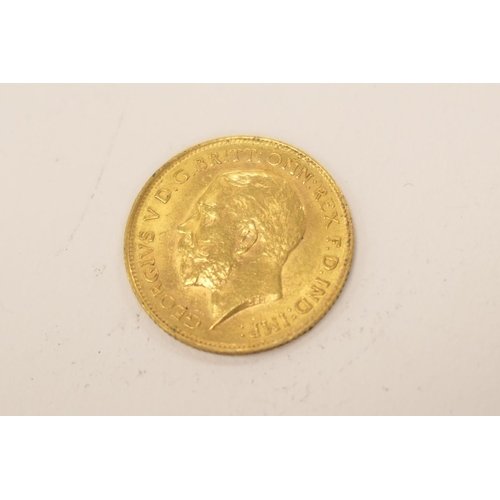 396 - George V half sovereign, 1914, weight 4g