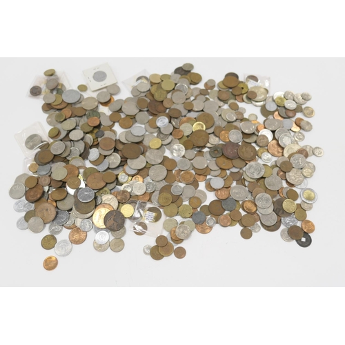 Mixed world coins including Dutch East India Company