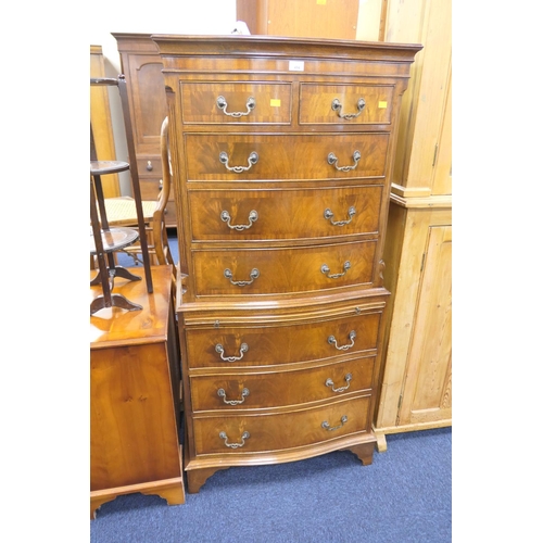 494 - Reproduction mahogany chest on chest in Georgian style, width 75.5cm, height 152.5cm