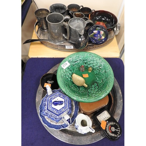 117A - Mixed lot comprising Burns Copeland Spode blue and white teapot, being glazed and footed, grape bowl... 