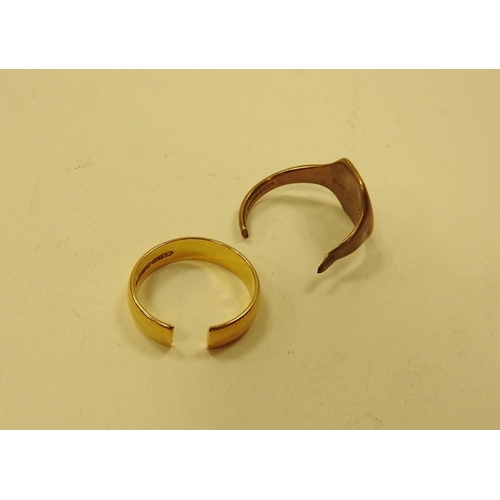 22ct gold wedding ring (cut), 5.2g; also 9ct gold scrap ring, weight 6g (2)