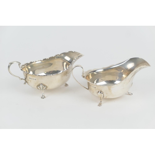 94 - Two George V silver sauceboats, Birmingham 1930, gross weight approx. 188g