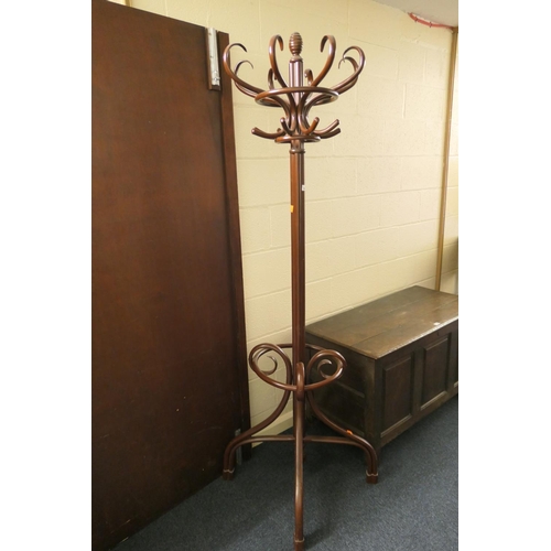 596 - Traditional bent wood hat stand, possibly Thonet, height 205cm