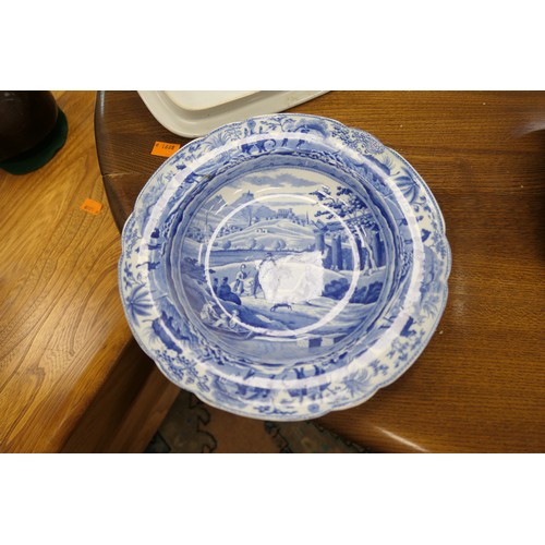 113 - Copeland Spode's Italian pattern blue and white bread bin, other Spode blue and white ware including... 