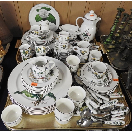 67 - Extensive Villeroy & Boch Botanica dinner, tea and coffee service including cutlery (2 trays)