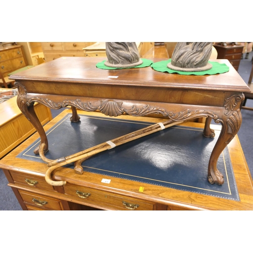 474 - Mahogany coffee table in the Irish Georgian style, length 93cm