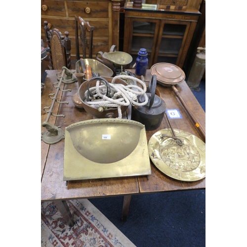 556 - Assorted metal wares including cast iron kettle, brass grate front, warming pan, kitchen scales, wat... 