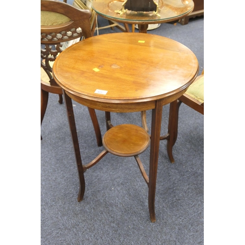 577 - Edwardian mahogany and inlaid circular occasional table, 54cm diameter