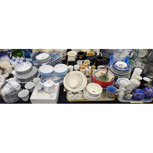 148 - Assorted ceramics including Japanese porcelain dinner and tea wares, decorative pottery fish service... 