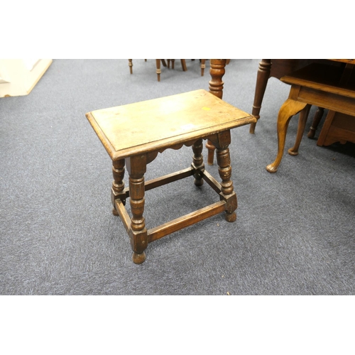 584 - Joined oak stool, 46cm