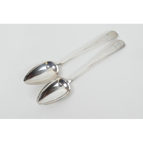 124 - Pair of George IV Irish silver Old English pattern serving spoons, maker probably J Buckton, Dublin ... 