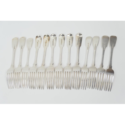 132 - Set of six William IV silver fiddle pattern dessert forks, maker B D, London 1831, weight approx. 31... 