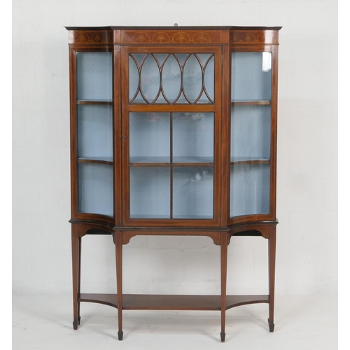 878 - Late Victorian or Edwardian mahogany and inlaid display cabinet, circa 1895-1910, having a boxwood i... 