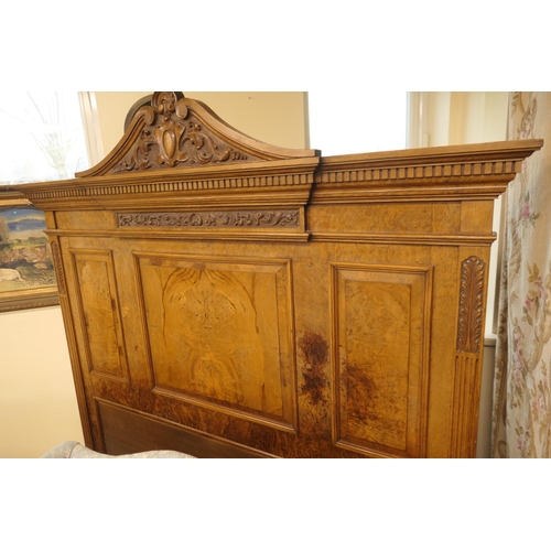 958 - CATALOGUE AMENDMENT 16/11/23: This bed does not have a base or mattress
Fine quality carved walnut d... 