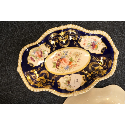 16 - Pair of Bloor Derby style lobed dishes, circa 1830, decorated with foliate reserves against a cobalt... 