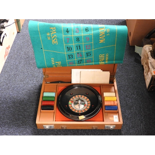 110 - Cased table roulette set