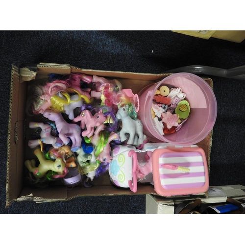 66 - Collection of My Little Pony and accessories (1 box)