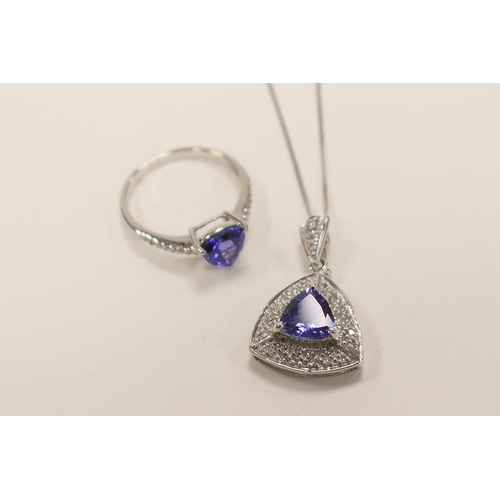 359 - Decorative suite of diamond and purple blue gem stone (possibly tanzanite - untested) jewellery comp... 