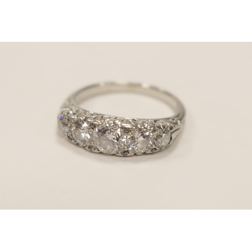 381 - Good diamond five stone ring, old round cut stones, the largest approx. 4.95mm x 3.2mm, total weight... 