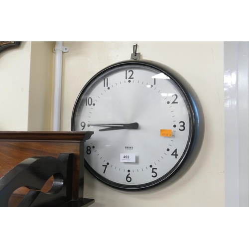 492 - Gent of Leicester battery operated wall clock