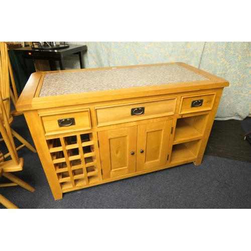782 - Quality oak and granite topped kitchen island, width 141cm, depth 66cm, height 85cm