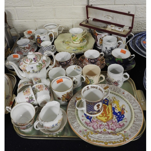 19 - Paragon Country Lane pattern coffee service, Copelands Imari pattern cups and saucers; also Meissen ... 