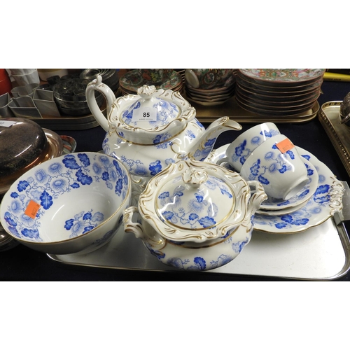 85 - Victorian blue printware oak leaf pattern tea wares (1 tray)