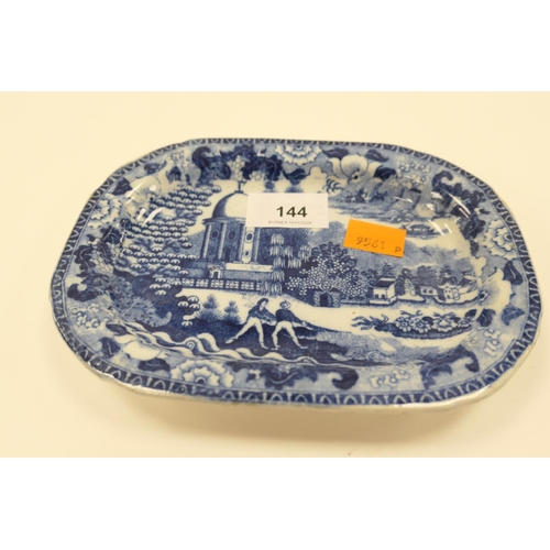 144 - Staffordshire Pearlware blue and white printed small meat dish decorated with fishermen hauling salm... 