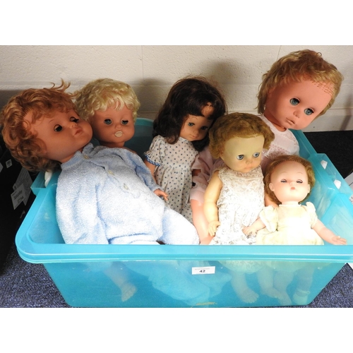 42 - Six vintage child's dolls