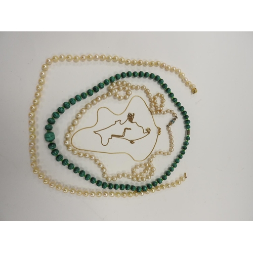 277 - Malachite beaded necklace, cultured pearl necklace individually knotted with a 9ct gold ball clasp, ... 