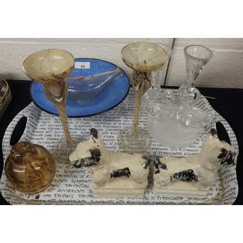 82 - Decorative glassware and a pair of terrier pottery bookends