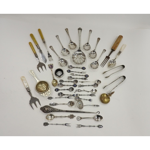 296 - Assorted sterling silver and other souvenir spoons and mixed silver plated flat ware