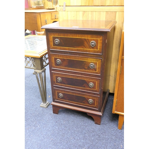 456 - Mahogany small chest of drawers, width 46cm, height 76cm