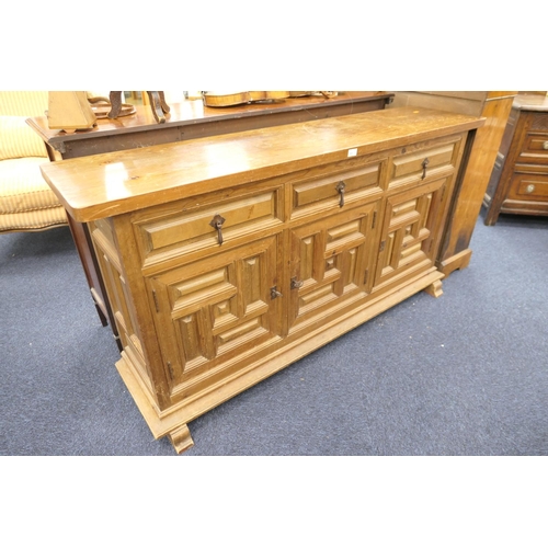 501 - Toledo traditional pine dresser, length 165cm, height 86cm, depth 41cm