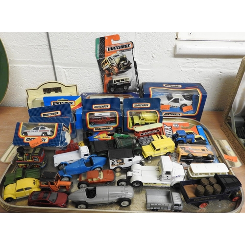 26 - Die cast toys including boxed Matchbox