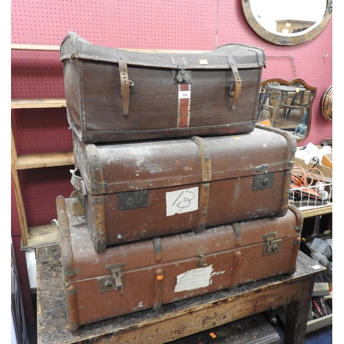 514 - Two wooden bound travelling trunks and a further travelling trunk (3)