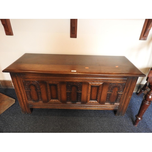 602 - Reproduction oak coffer or blanket box, width 114cm