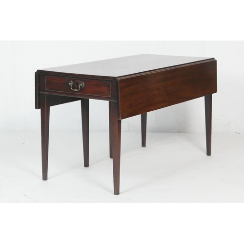 671 - George III mahogany early Pembroke table, circa 1780, having a single frieze drawer, the rectangular... 