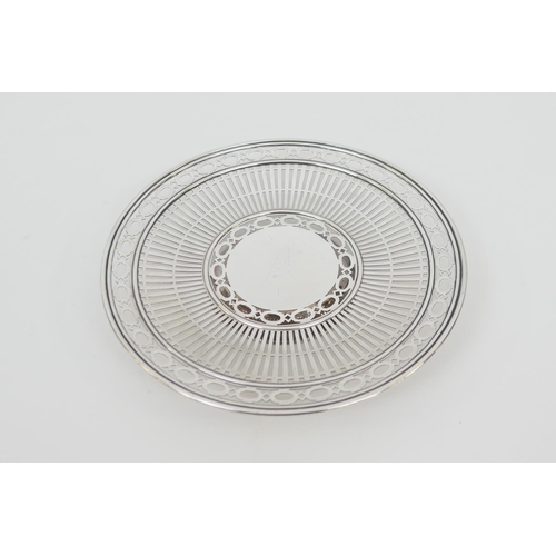 97 - Sterling silver shallow dish, circa 1910-20, pierced circular form on a short trumpet form, marked '... 